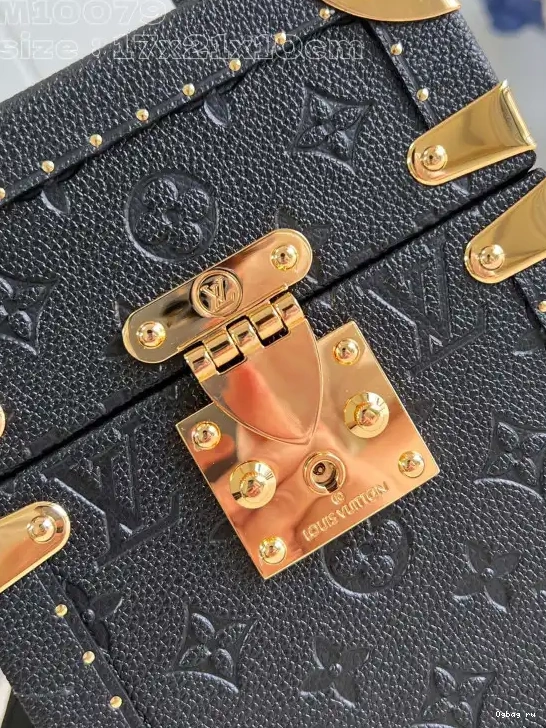 VUITTON Canvas Monogram Camera LOUIS Box 0510